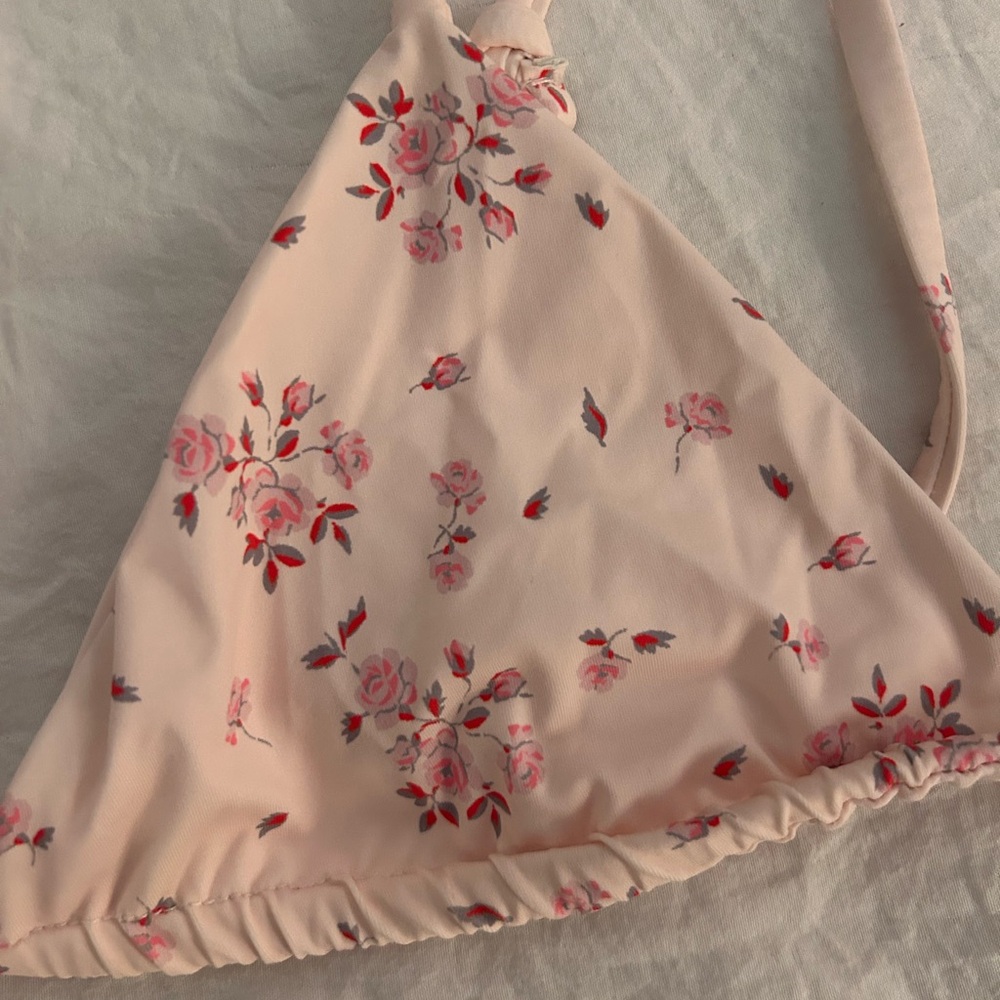 Frankie’s Bikinis Floral Top - Picture 2 of 3